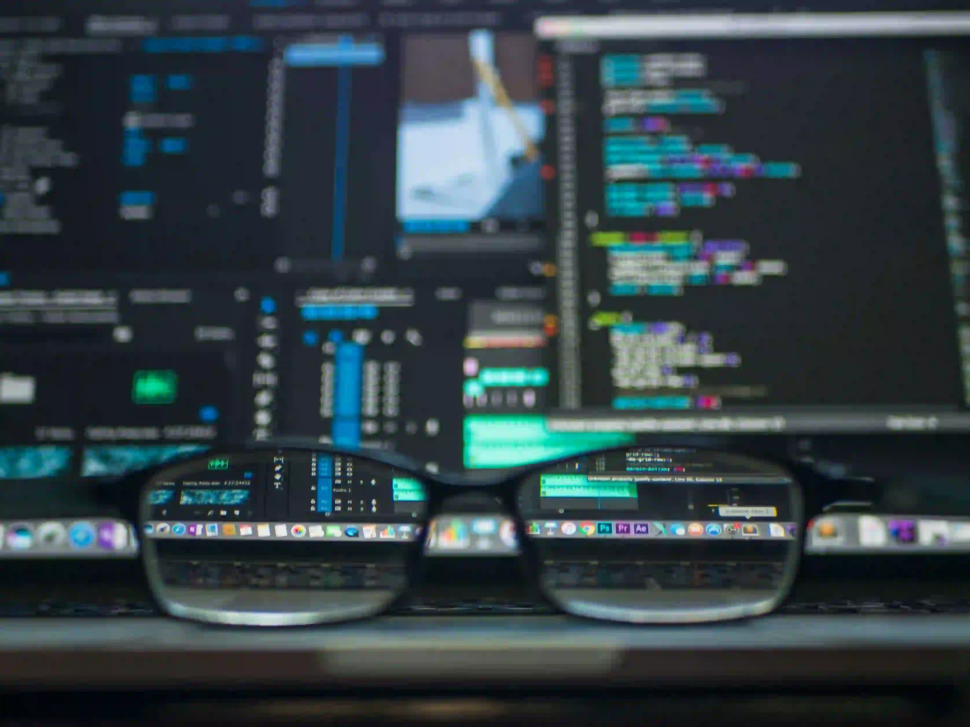 Java programming code and development environment